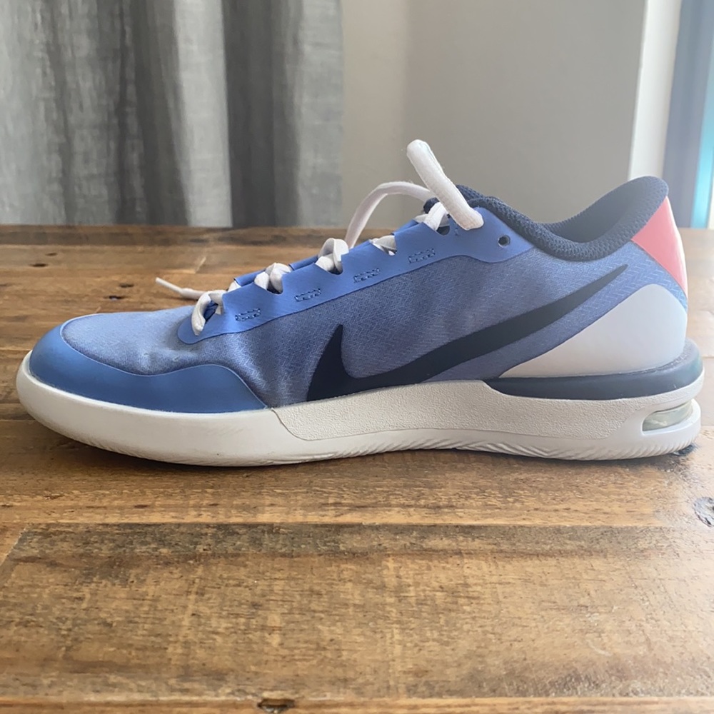 Nike Women's Air Max Vapor Wing Tennis Shoes - Picture 3 of 8